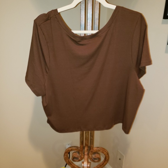 gently preowned Adore Me Top. No blemishes or tears. Sz - Picture 4 of 4